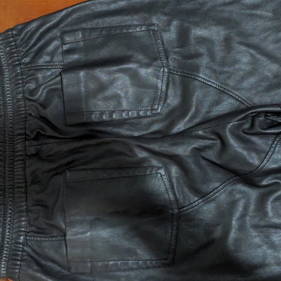 ZARA WOMEN'S PREMIUM COLLECTION-BLACK RIB LEATHER PANTS (MEDIUM) - Picture 8 of 9